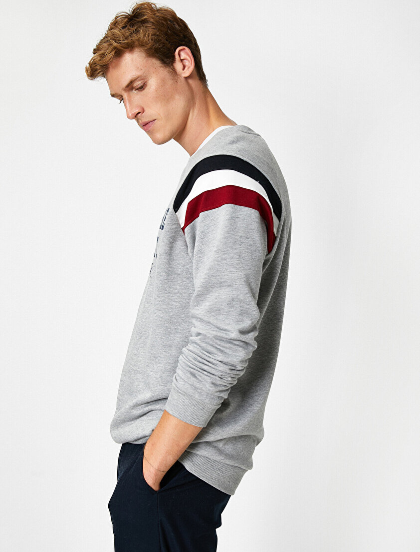 Bisiklet Yaka Uzun Kollu Yazılı Baskılı Sweatshirt