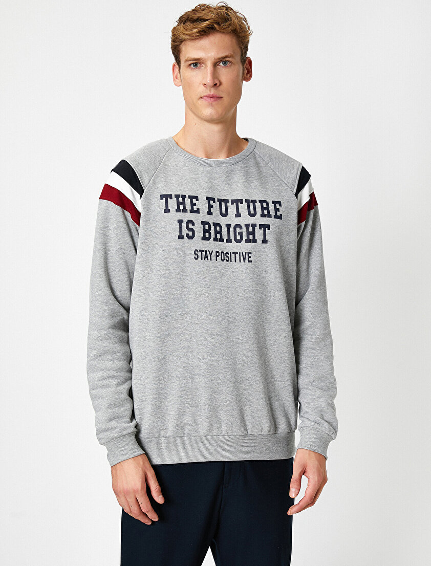 Bisiklet Yaka Uzun Kollu Yazılı Baskılı Sweatshirt