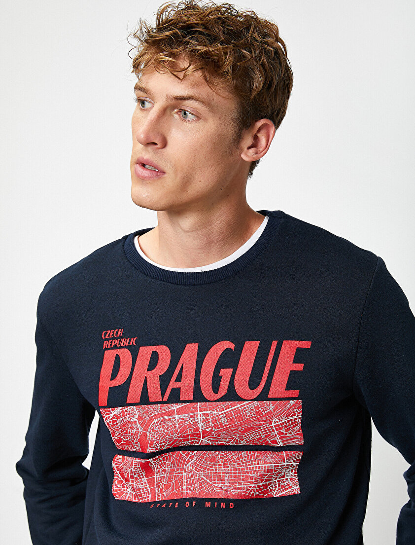 Bisiklet Yaka Uzun Kollu Baskılı Sweatshirt