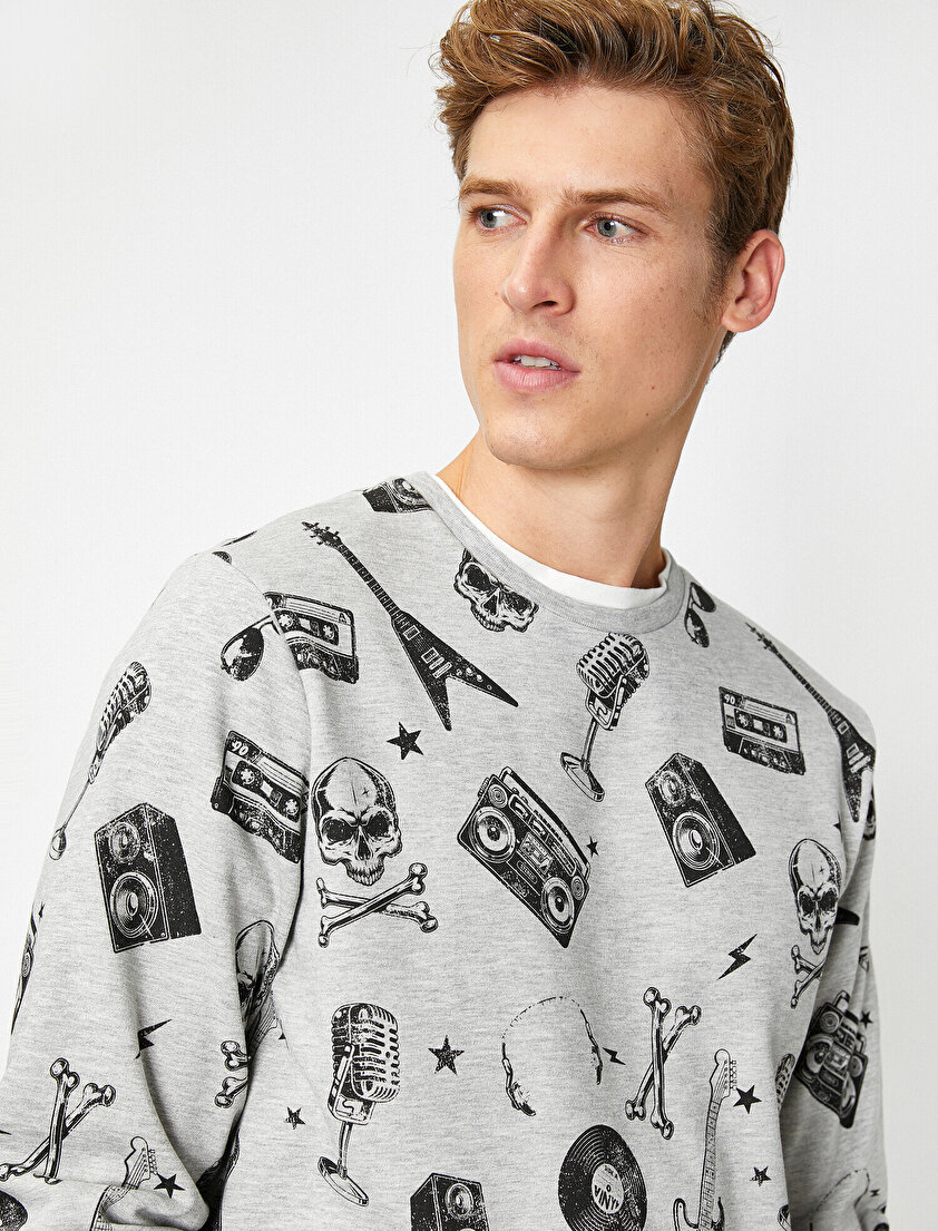 Bisiklet Yaka Uzun Kollu Baskılı Sweatshirt