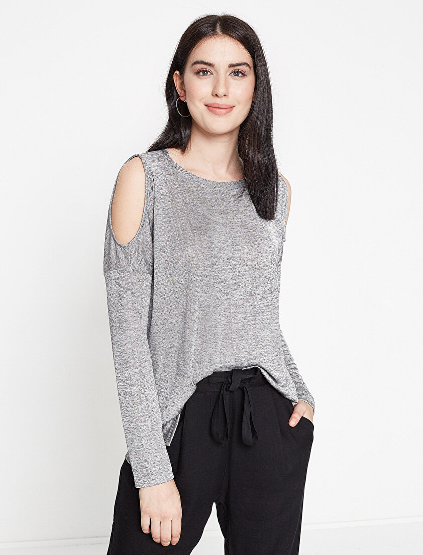 Omuz Detaylı T-Shirt