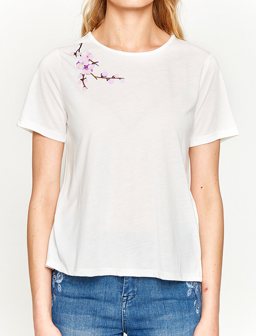 İşlemeli T-Shirt
