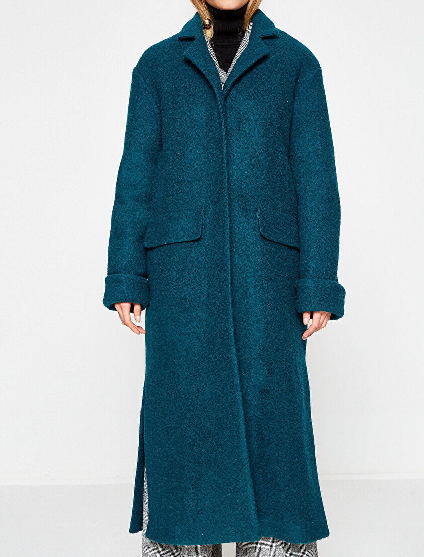 Cep Detaylı Yün Kaban