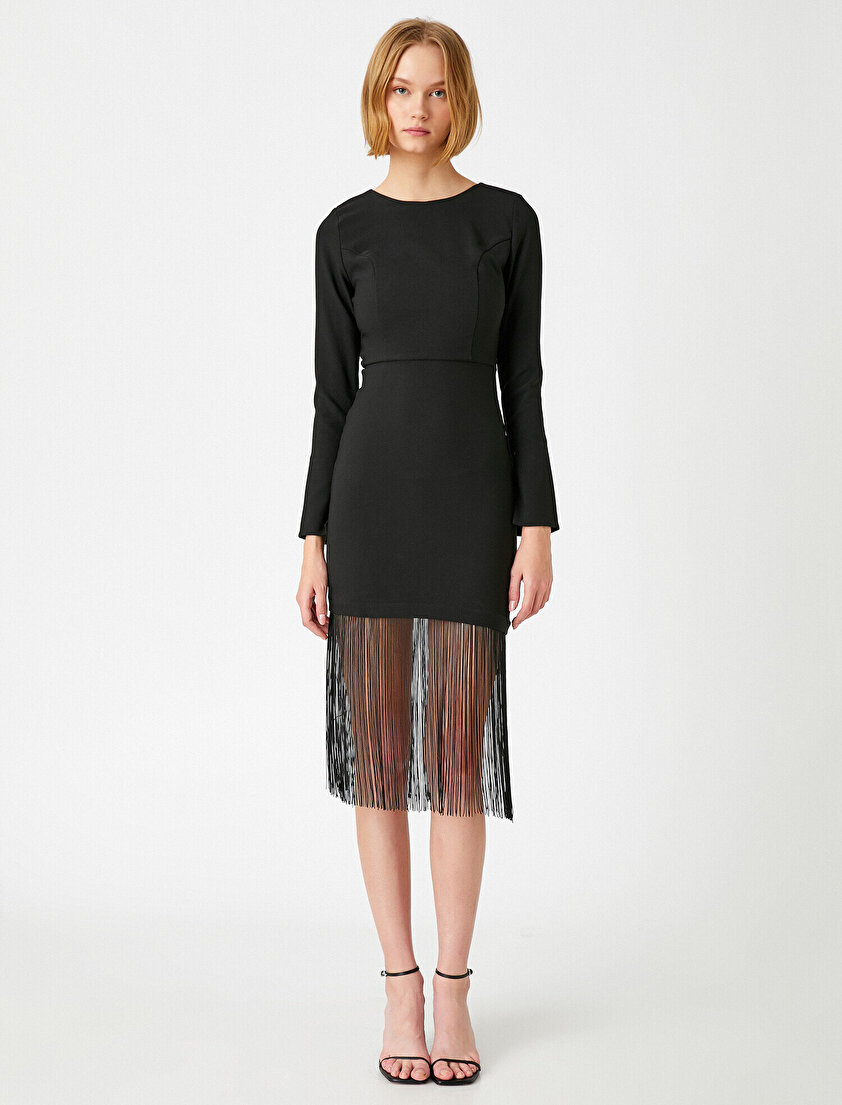 Püskül Detaylı Elbise