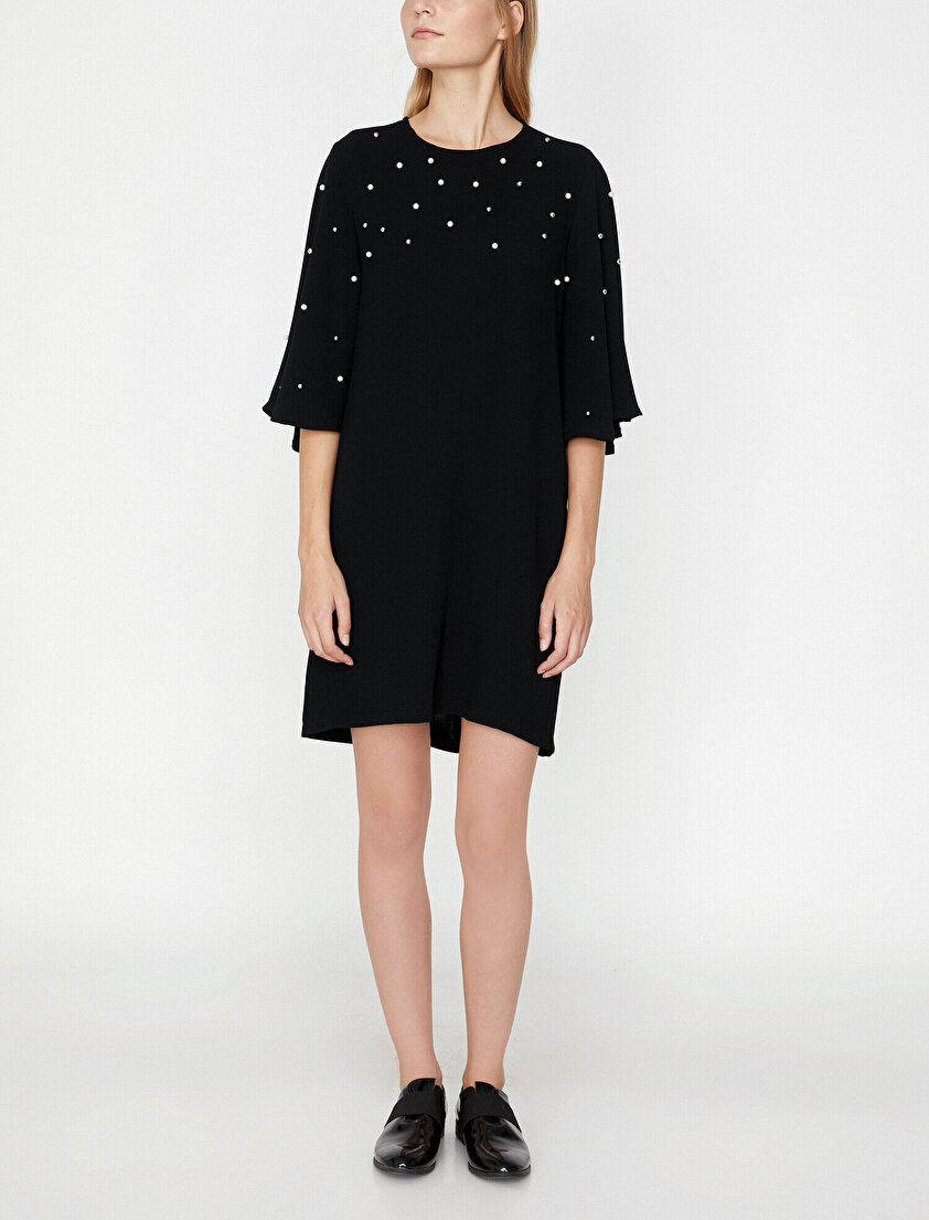 İnci Detaylı Elbise