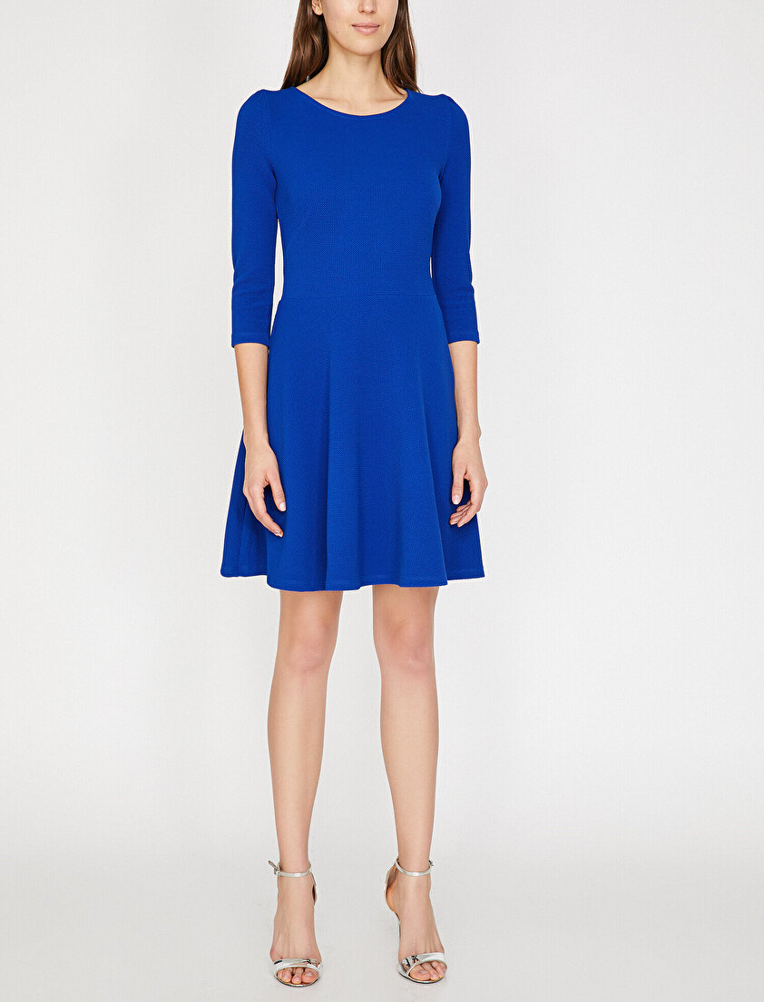 Sırt Detaylı Elbise