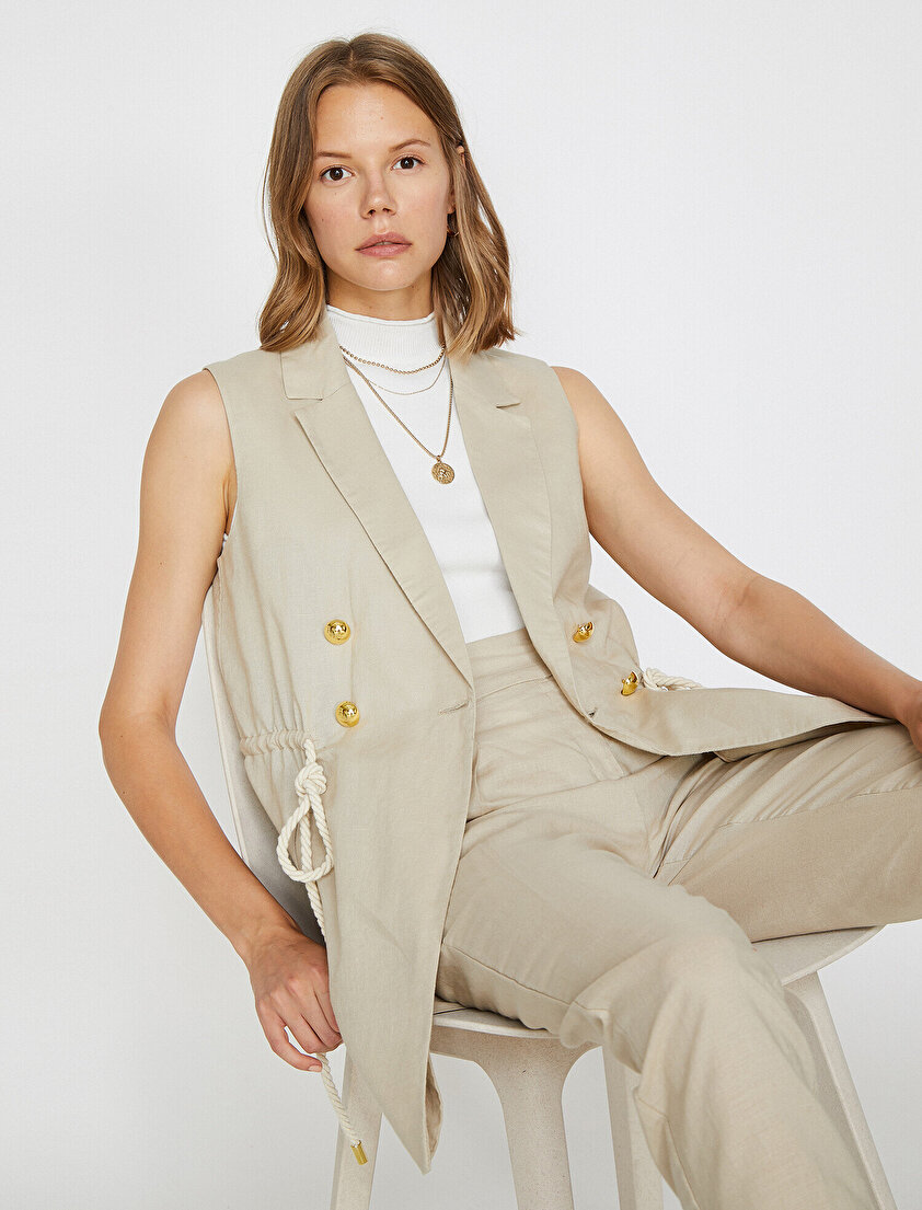 Düğme Detaylı Yelek