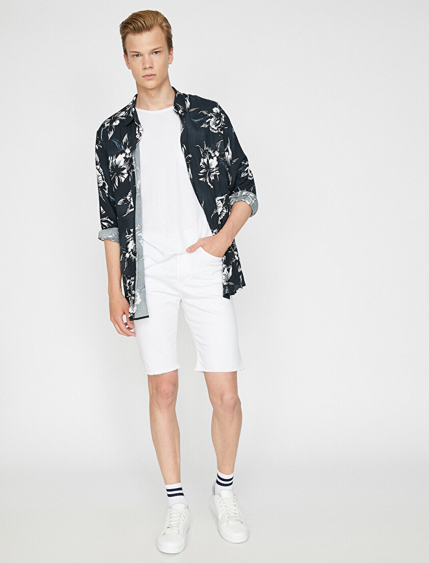 Cep Detaylı Jean Şort