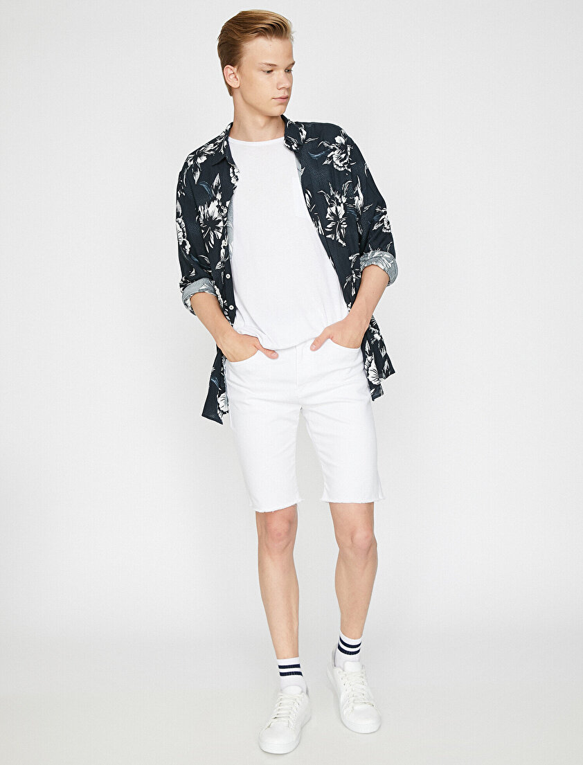 Cep Detaylı Jean Şort