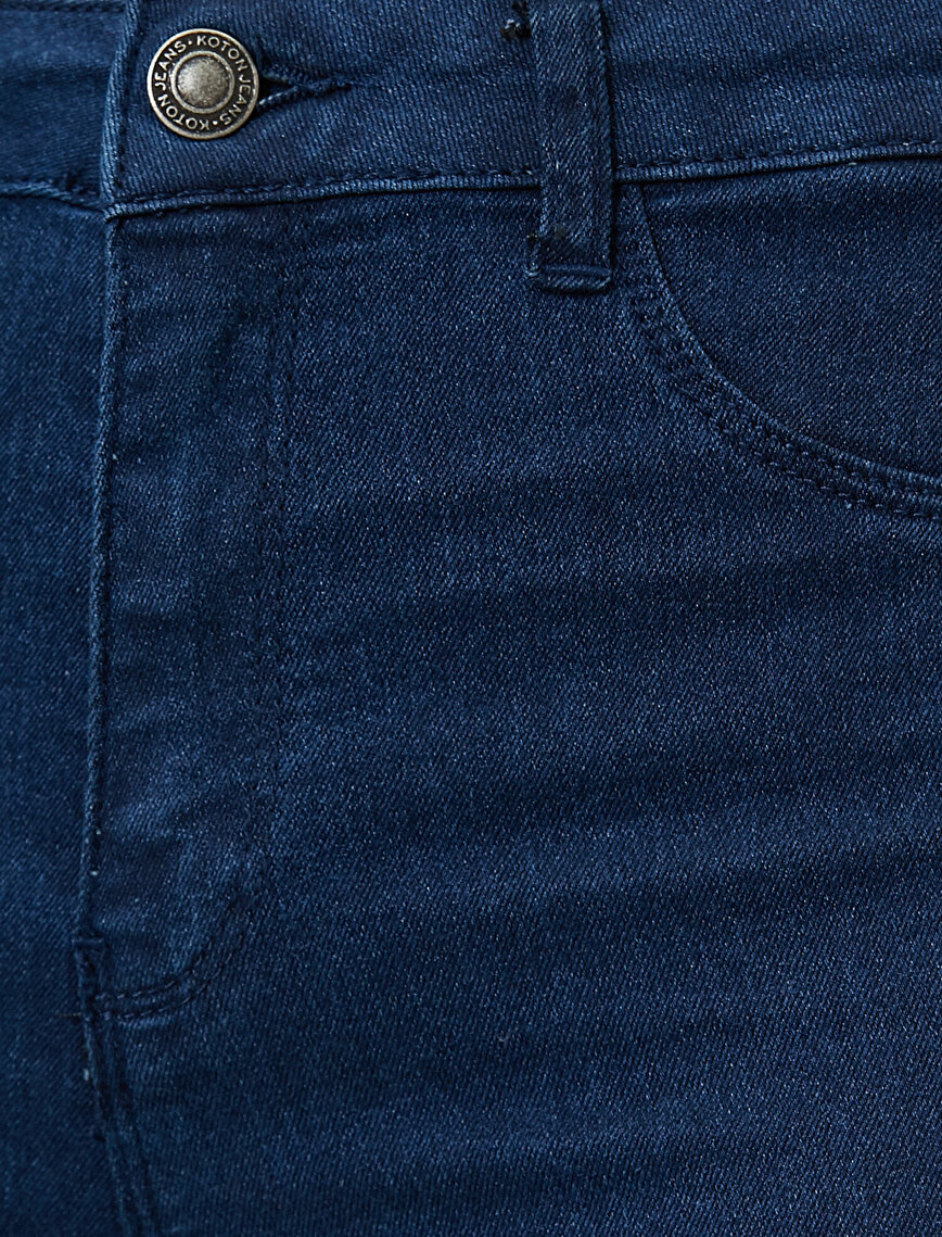 Şerit Detaylı Yazılı Baskılı Kot Pantolon