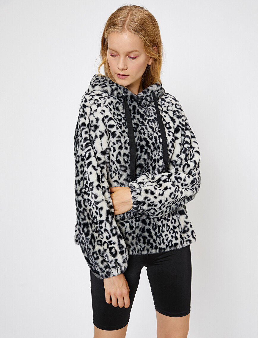 Leopard Patterned Sweatshirt