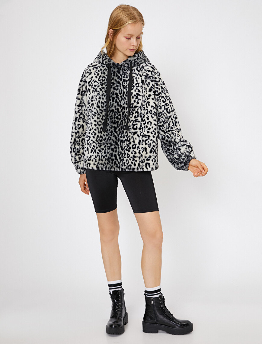 Leopard Patterned Sweatshirt