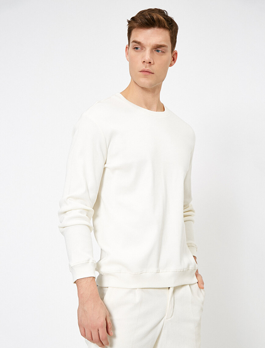 Crew Neck Sweatshirt – White | TurkeyChic