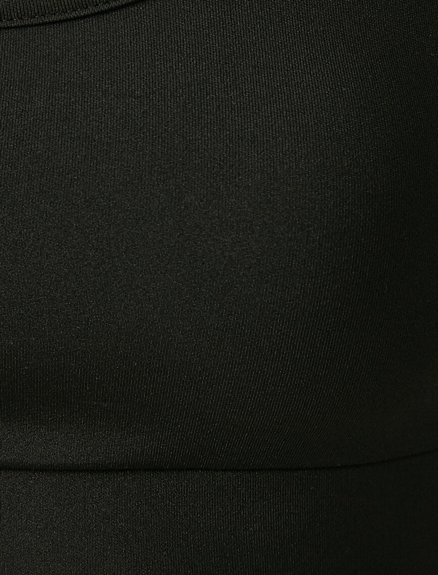 Ebru Şallı Loves Koton Crew Neck Long Sleeve Cropped Sweatshirt
