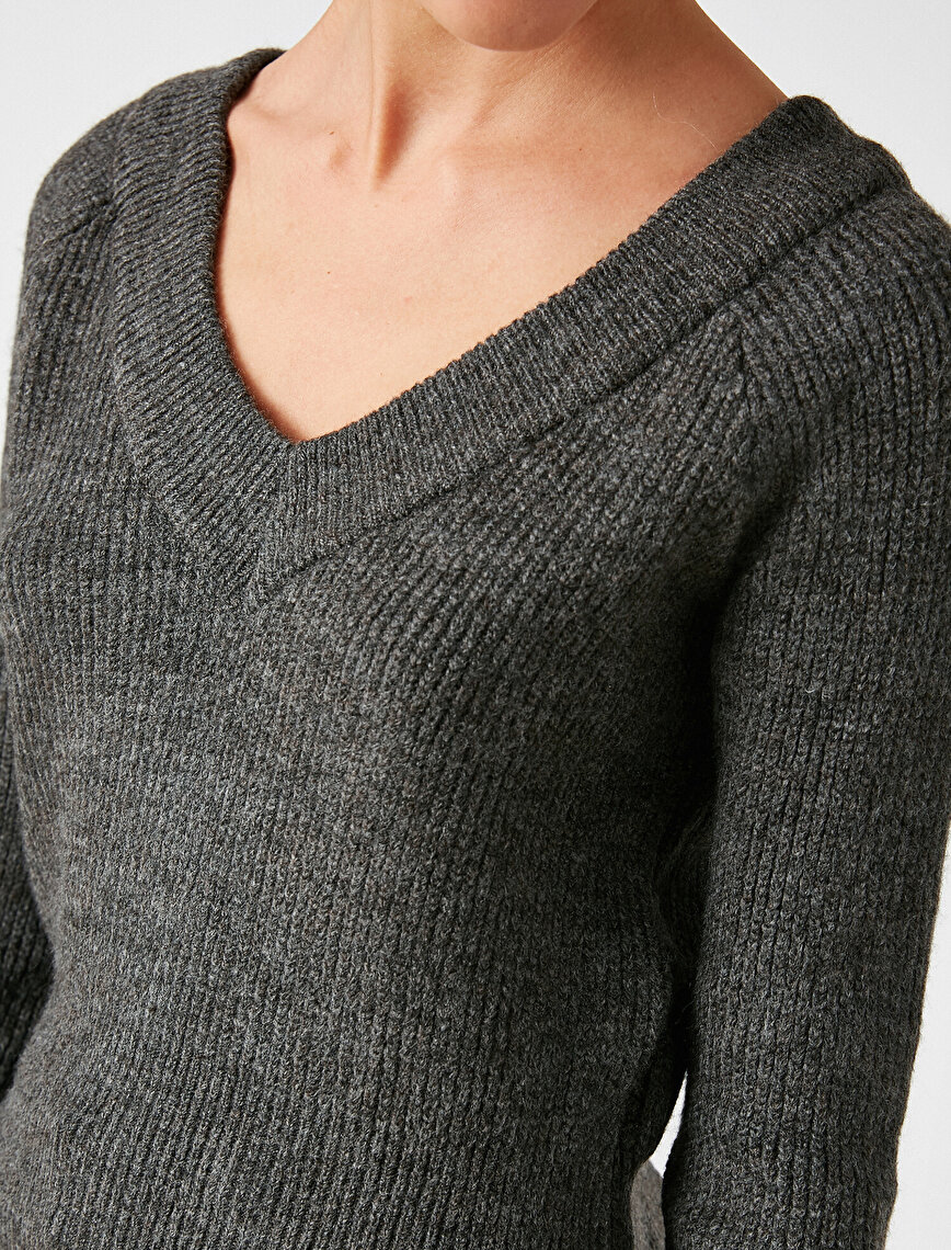 V Neck Long Sleeve Sweater