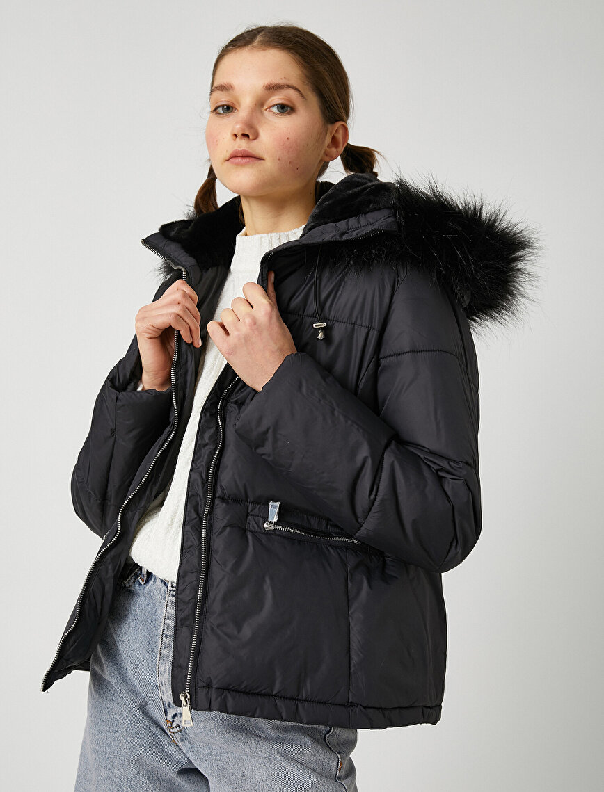 Faux Fur Detailed Hooded Puffer Jacket
