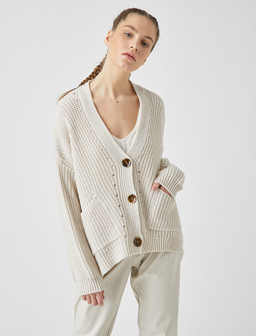 Oversize Button Detailed Cardigan