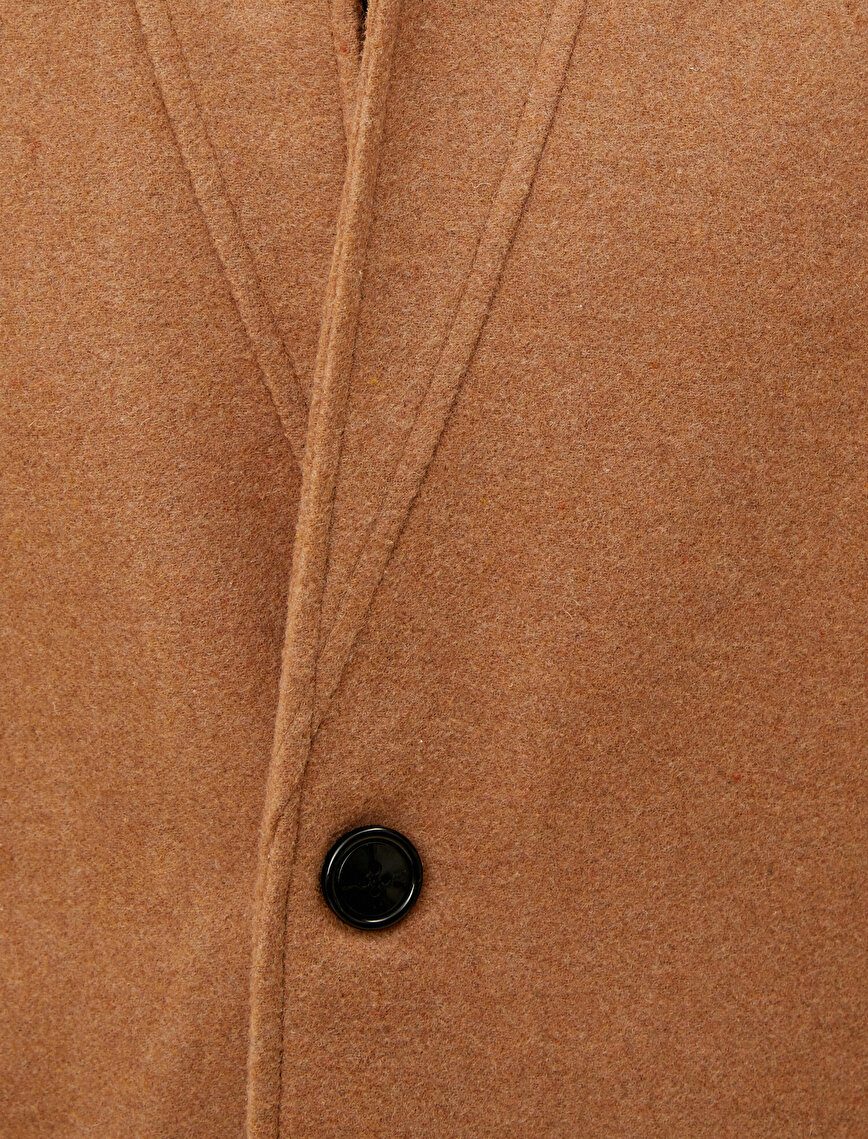 Button Pocket Detailed Coat
