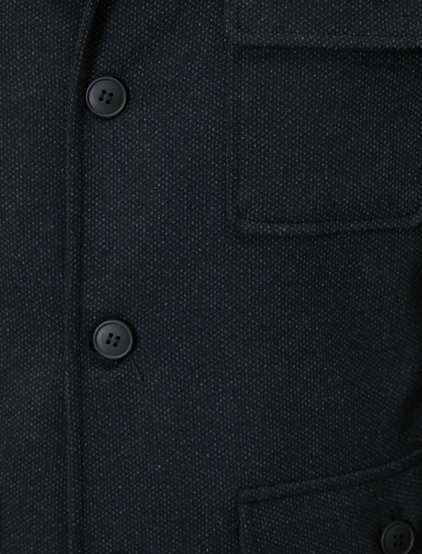 Pocket Detailed Buttoned Jacket
