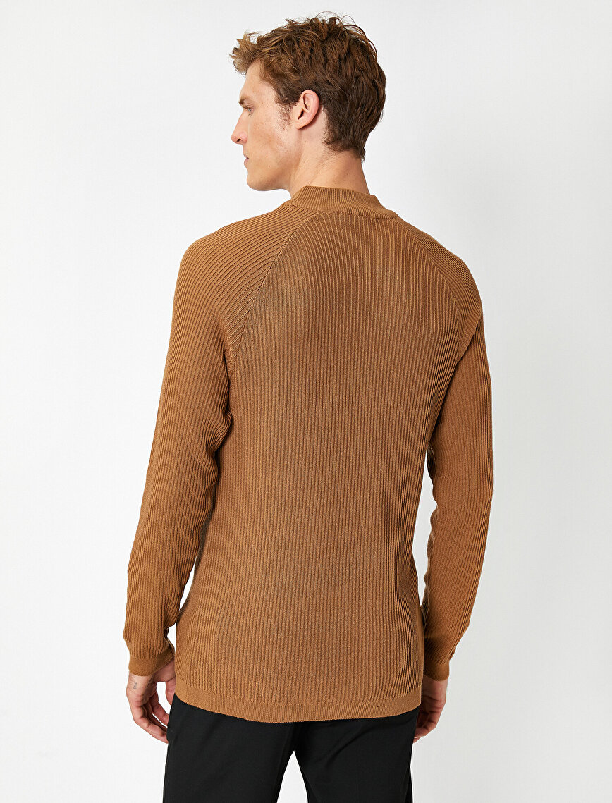 Half Turtle Neck Long Sleeve Sweater
