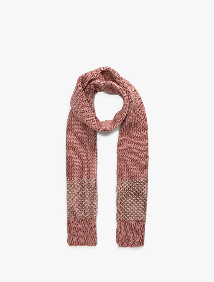 Patterned Kinitted Scarf Set