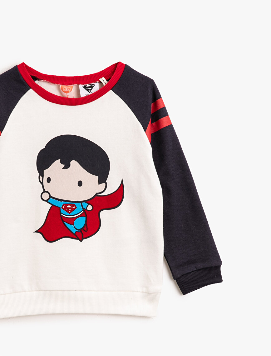 Superman Licensed Printed Crew Neck Long Sleeve Sweatshirt