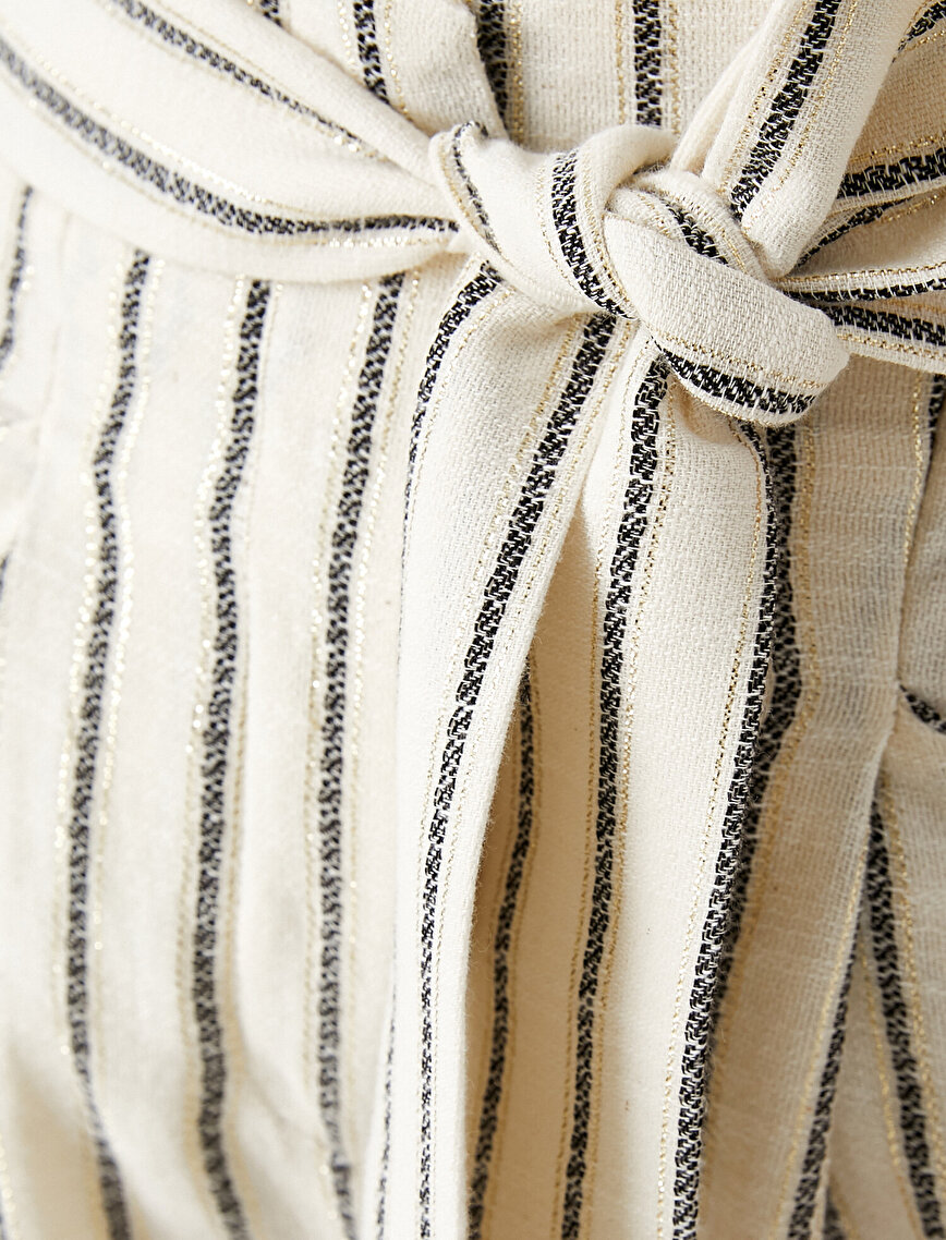 Tie Waist Pocket Detail Striped High Rise Shorts