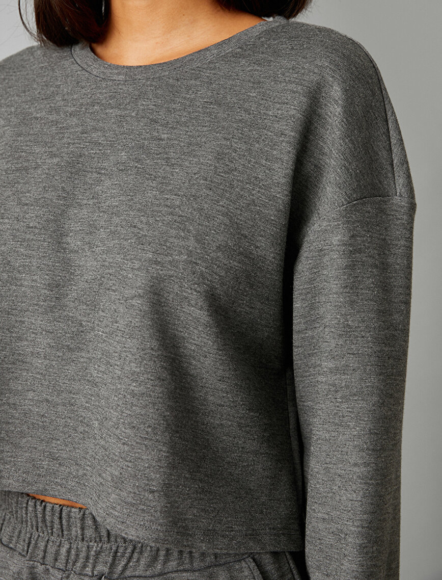 Basic Sweatshirt Long Sleeve