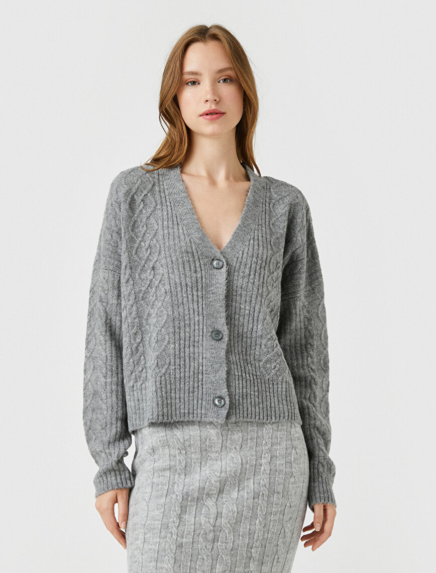 Button Detailed Cardigan