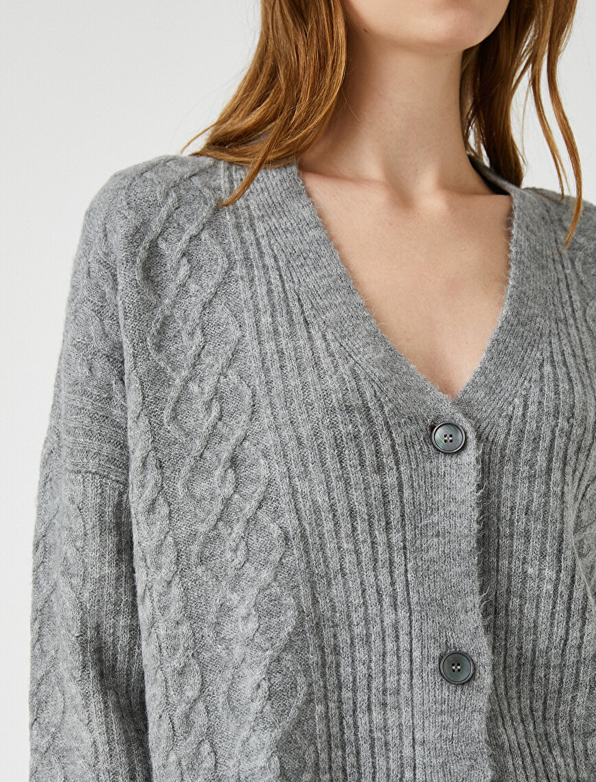 Button Detailed Cardigan