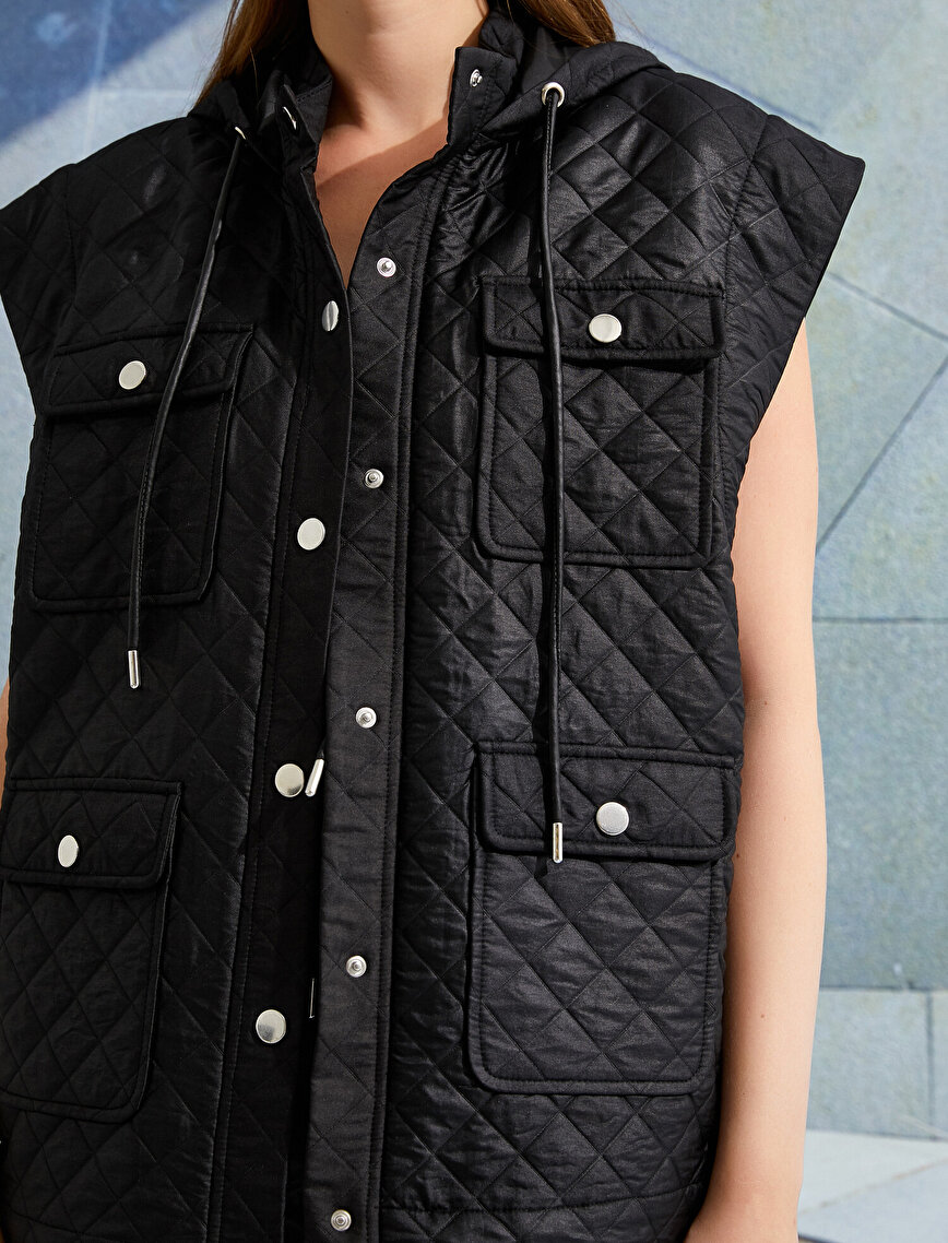 Hooded Pocket Front Sleeveless Quilted Vest