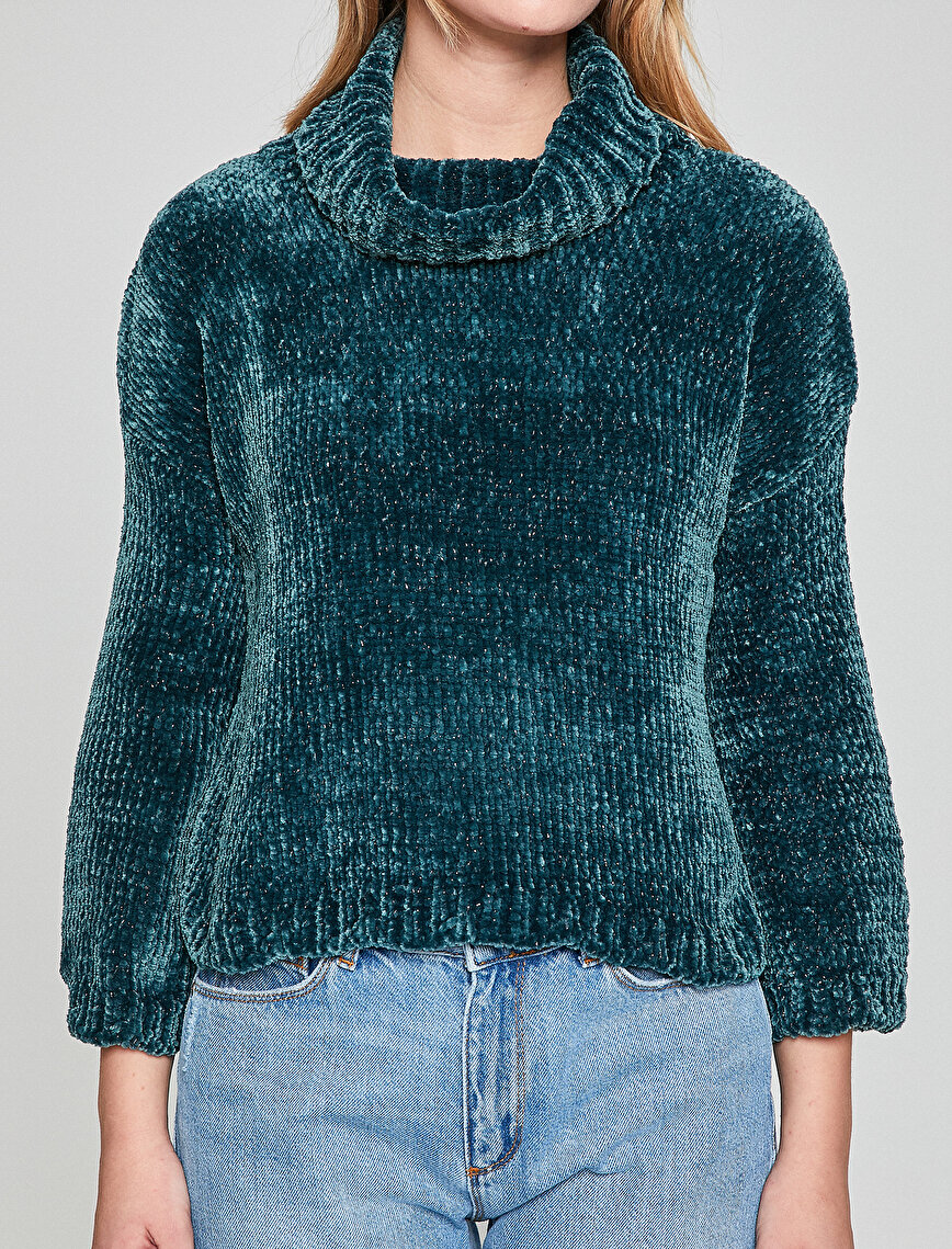 junior black jumper