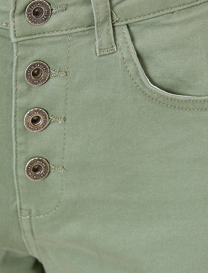 Button Detailed Shorts