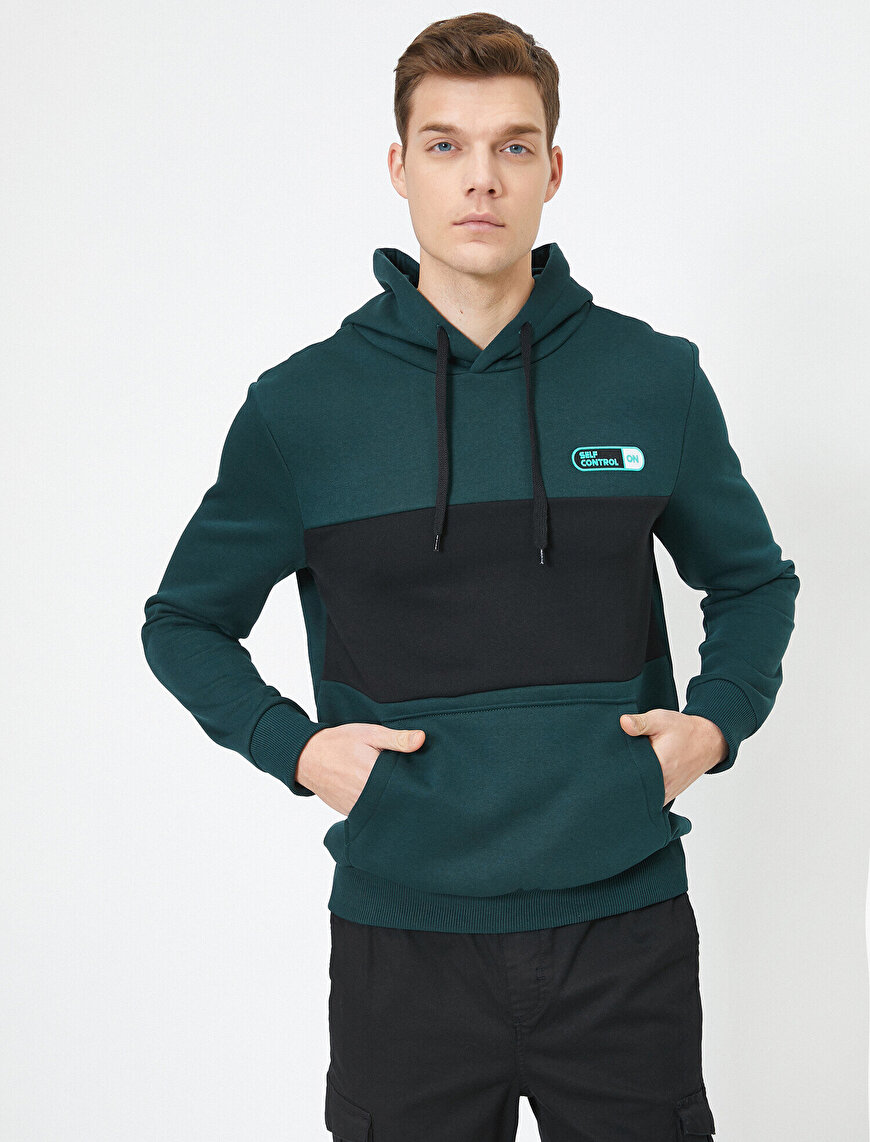 Kapüşonu Uzun Kollu Cep Detaylı Sweatshirt