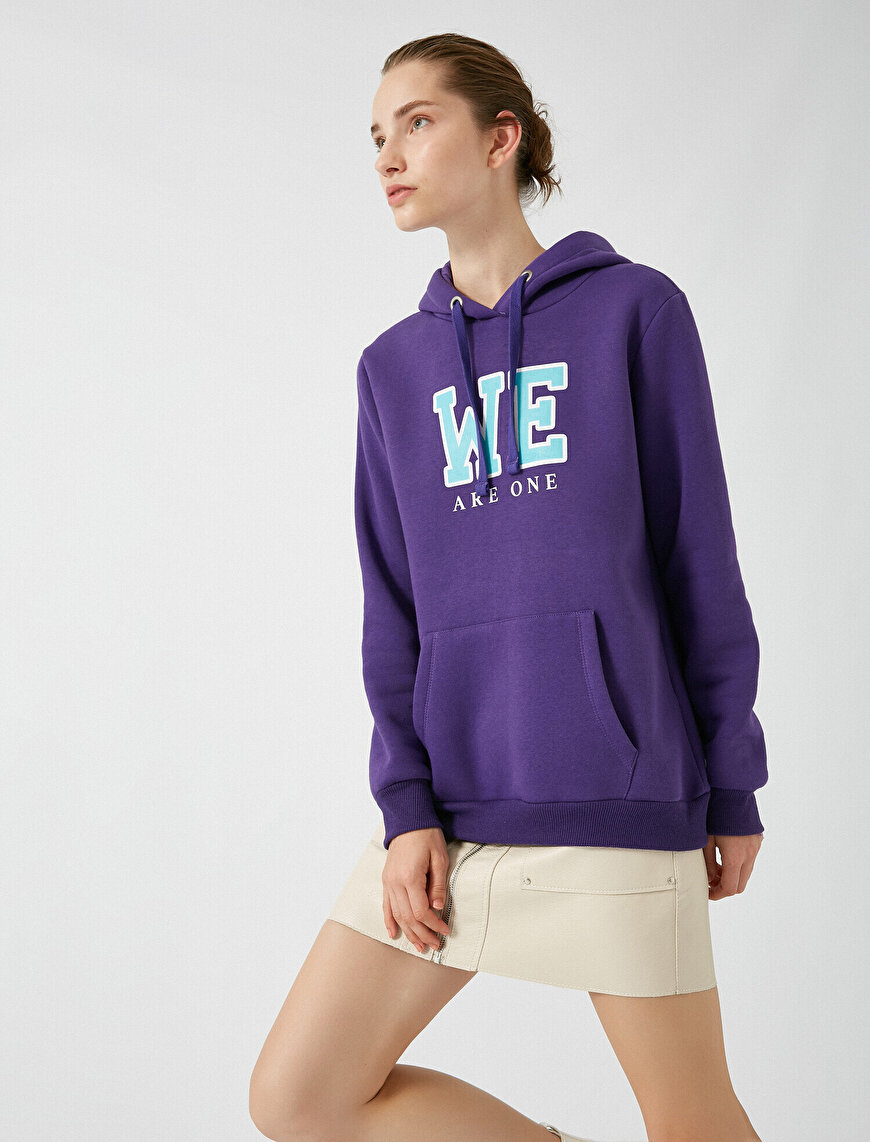 Kapüşonlu Yazılı Baskılı Cepli Sweatshirt