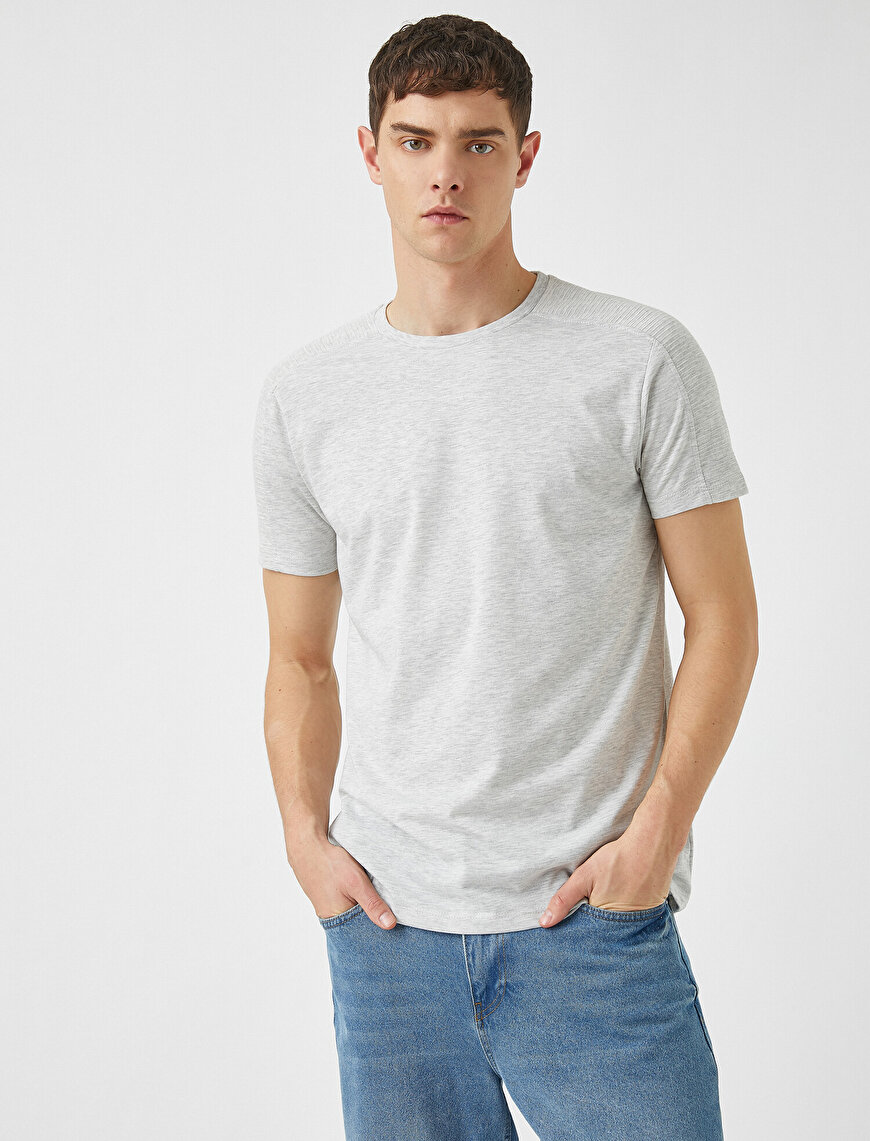 Raglan Sleeve Basic T-Shirt